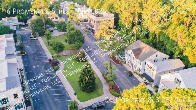 Foto del edificio - Townhouse in the Promenade for Rent!