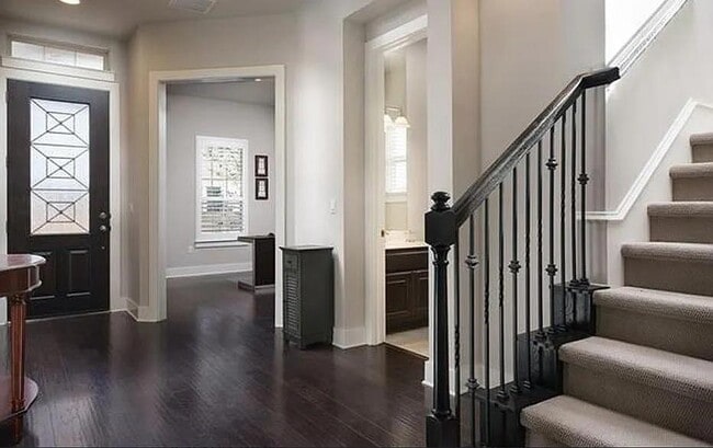 Foto del edificio - 11016 Cut Plains Loop