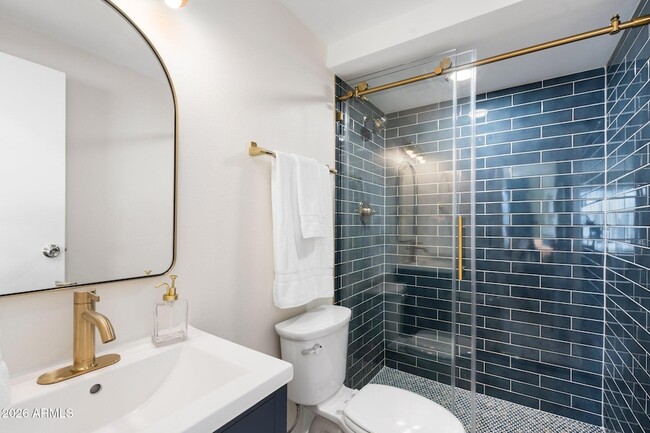 Foto del edificio - 4701 N 68th St
