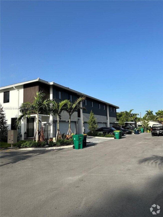 Banyan Oakridge Apartments for Rent with Parking Fort Lauderdale, FL