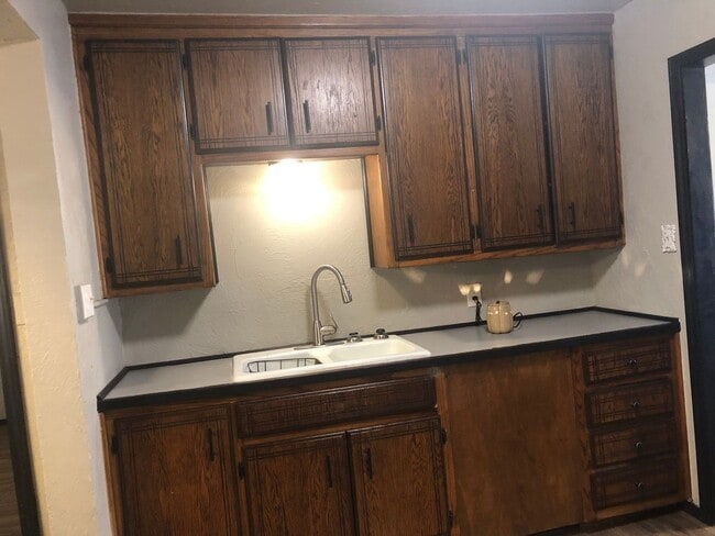 Foto del edificio - 1138 E Margaret St