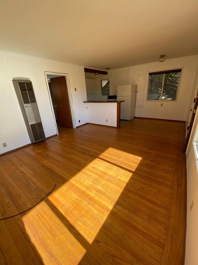 Living Room - 49 Valencia Ave