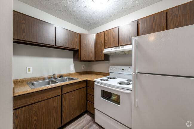 1BR, 1BA - 588SF - Timber Creek Apartments