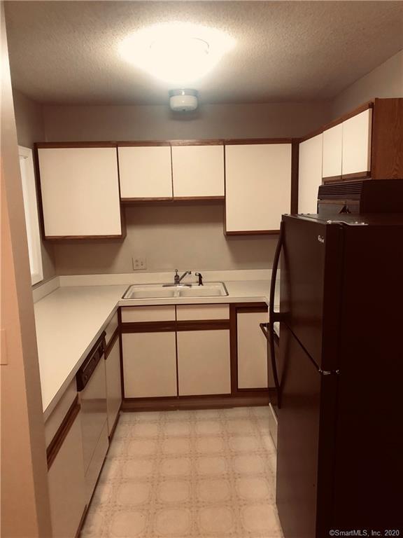 Foto principal - 111 Niles Hill Rd