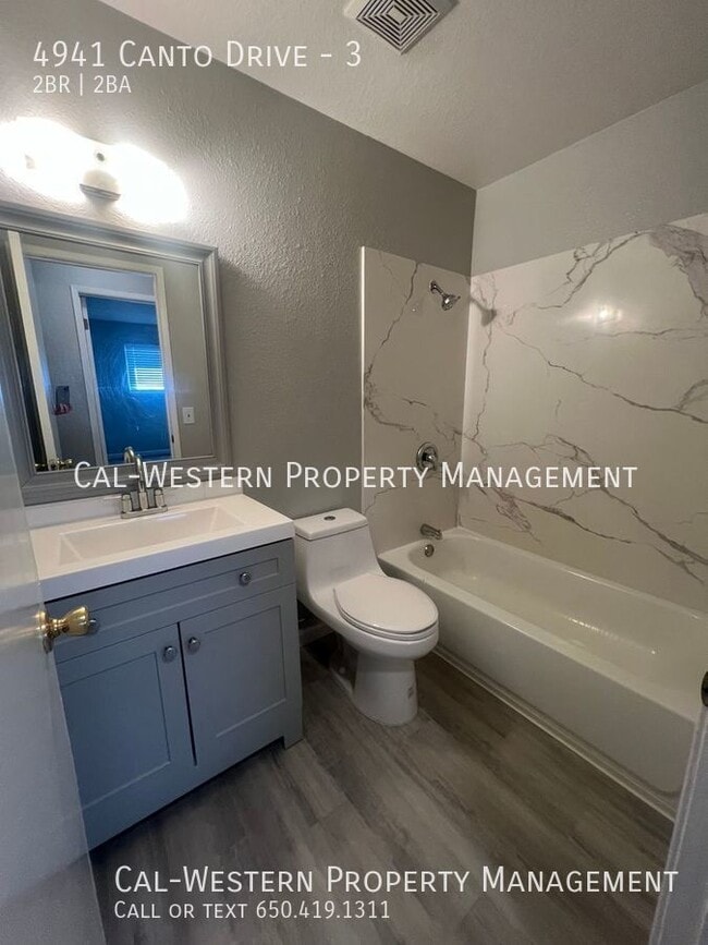 Building Photo - Excellent Value! Upstairs 2/1! Camden and ...