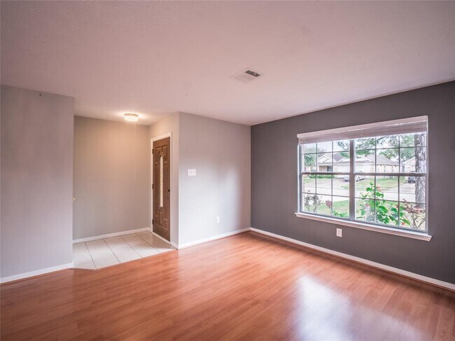 Foto del edificio - 7226 Sherman Ridge Ln