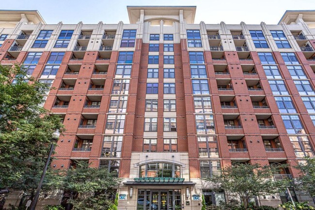 Foto del edificio - 1021 N Garfield St