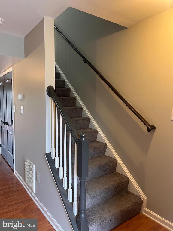 Building Photo - 388 Dorothy Ct