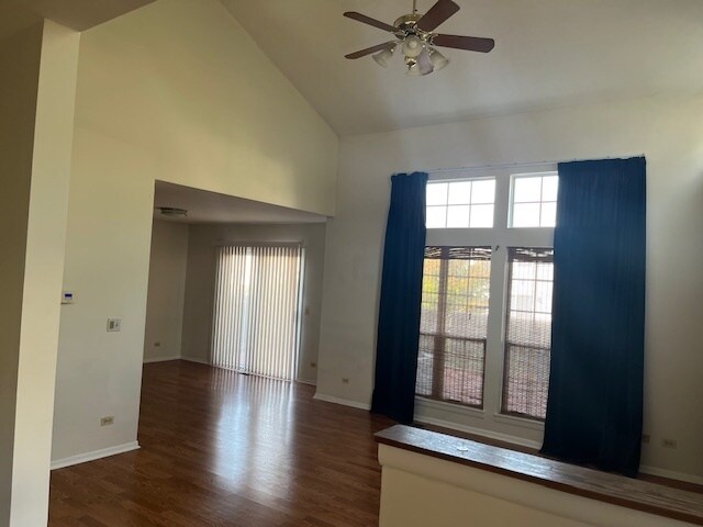 Foto del edificio - 839 Dracut Ln