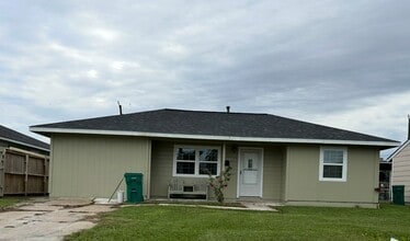 Building Photo - 205 Burke Rd