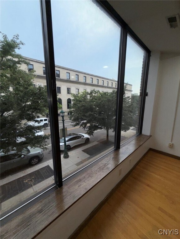 Foto del edificio - 208-212 W Genesee St