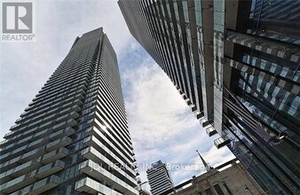 Building Photo - 1080 Bay St.