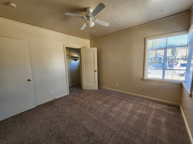 Foto del edificio - 3911 33rd St