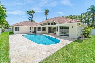 Building Photo - 2875 NW 29th Dr