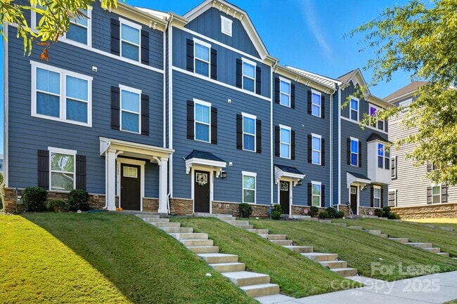 Building Photo - 1335 Ashbury St