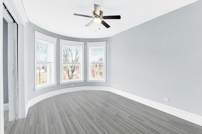 Building Photo - 5341 S Indiana Ave