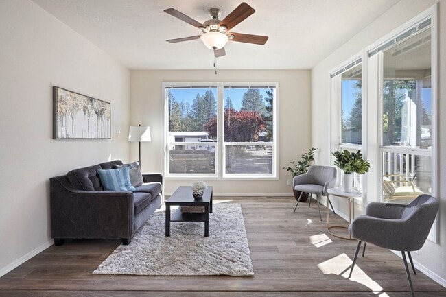 Building Photo - 3 Bed 2 Bath Brand New - Single level