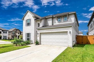 Building Photo - 5462 Grand View Dr