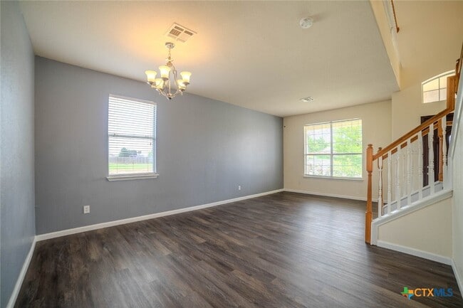 Building Photo - 6107 Bridgewood Dr