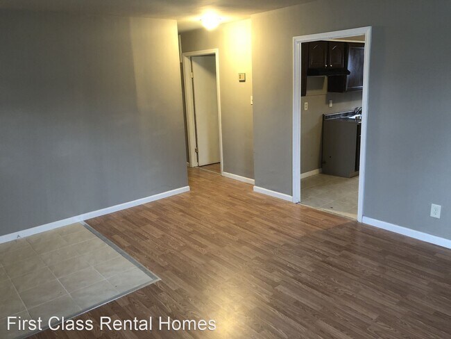 Building Photo - 3 br, 1 bath House - 4271 W. 21st Place