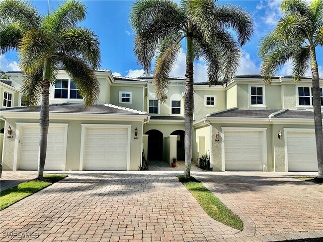 Building Photo - 1335 Mariposa Cir