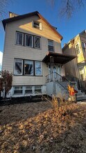 Building Photo - 2424 W Charleston St