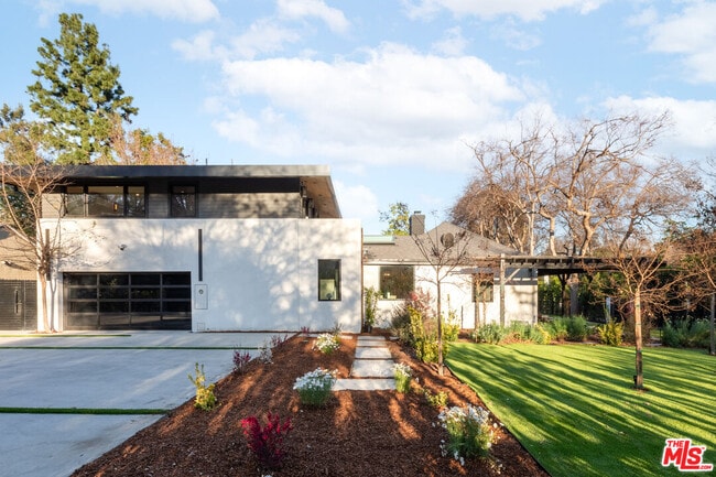 Foto del edificio - 1095 Chula Vista Pl