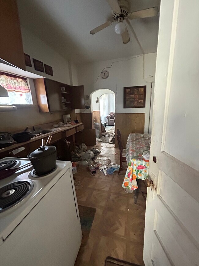 Foto del edificio - 3100 Bond Ave