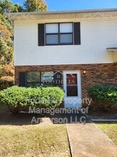 Building Photo - 108 Woodland Dr