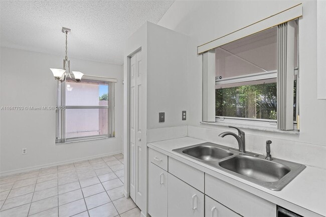 Building Photo - 14202 SW 151st Ct