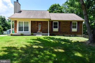 Building Photo - 12407 Lampton Ln