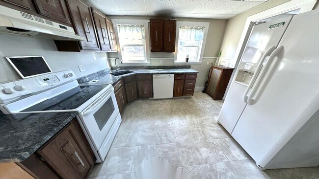 Foto del edificio - 14 Dow St