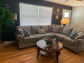 Building Photo - 2508 Braemore Rd