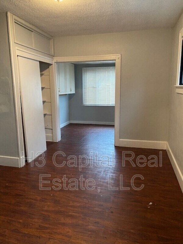 Foto del edificio - 2526 State St