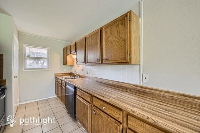 Foto del edificio - 6106 Ivy Hill Road, Fort Worth, TX, 76135