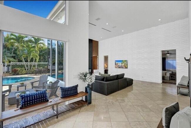 Foto del edificio - 11400 NW 7th St