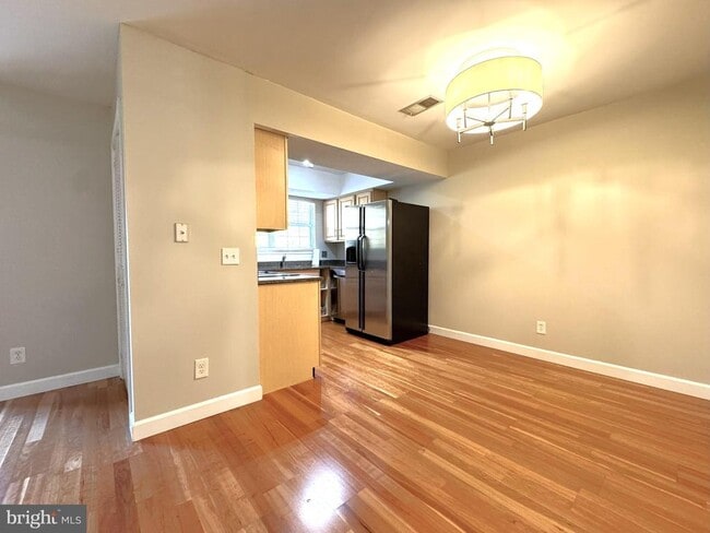 Building Photo - 12012 Golf Ridge Ct