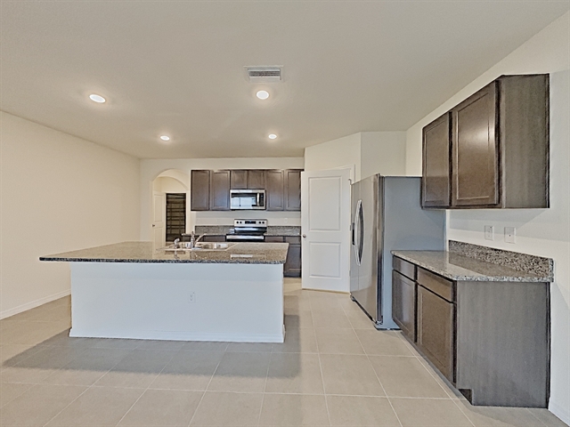 Building Photo - 8487 Bower Bass Circle