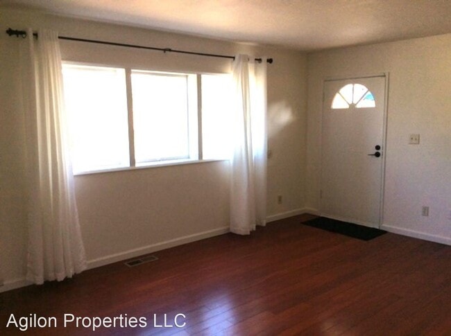 Building Photo - 2 br, 1 bath House - 2105 NE 7th. Street