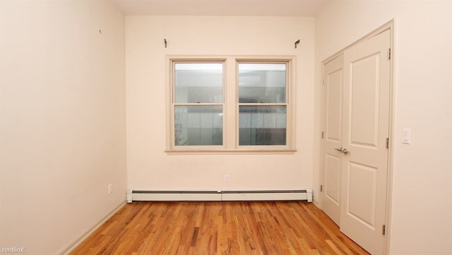 Foto del edificio - 398 Knickerbocker Ave