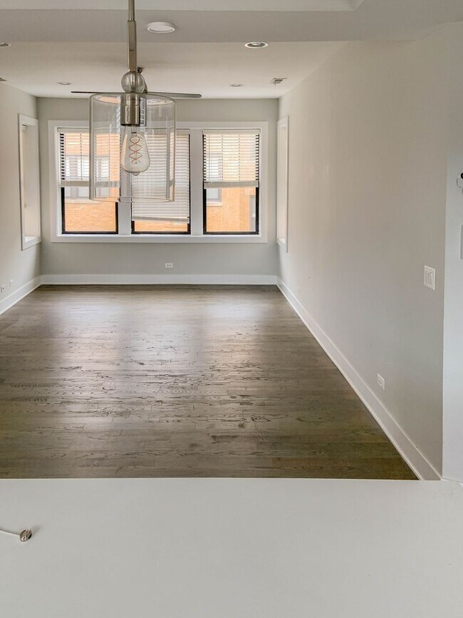 Foto del edificio - 2620 N Rockwell St
