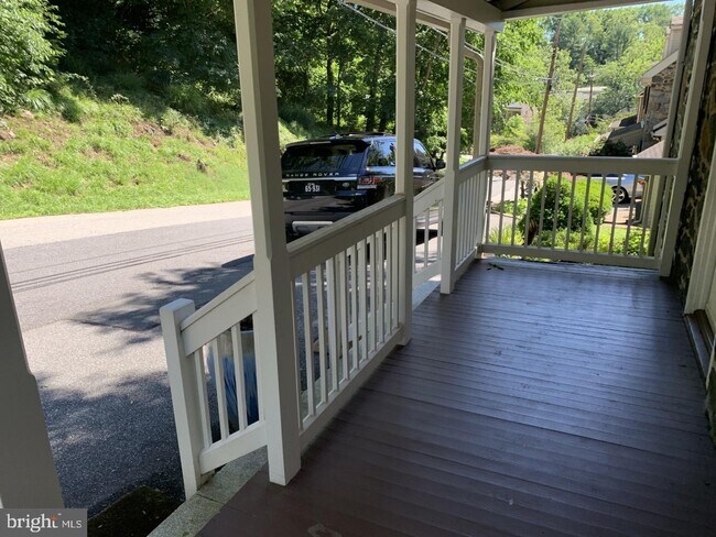 Foto del edificio - 172 Brecks Ln