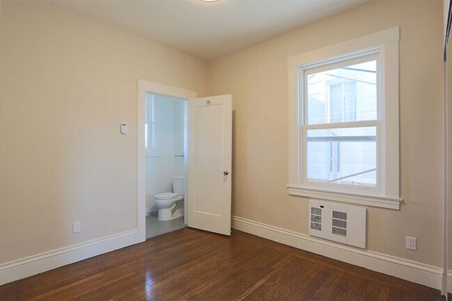 Foto del edificio - Beautiful Newly Remodeled 3BR/2BA with Gre...