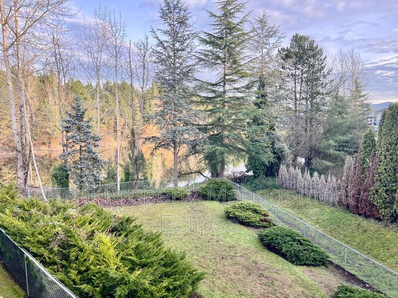 Primary Photo - 18621 Blueberry Ln
