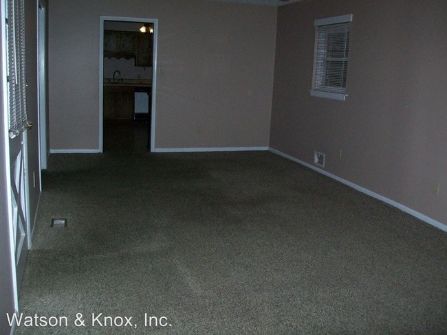 Building Photo - 3 br, 2 bath House - 121 S. Seymour Drive