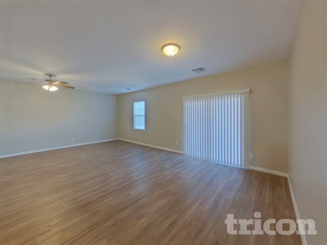 Foto del edificio - 37308 W Cannataro Ln