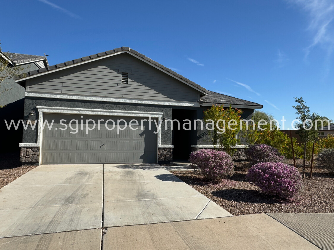 Primary Photo - Fantastic 4 Bed 3 Bath Casa Grande home