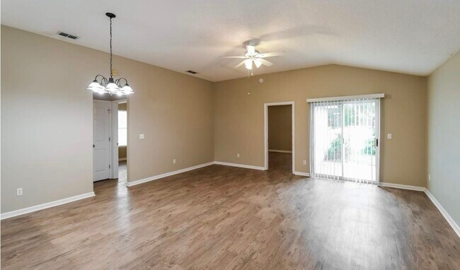 Foto del edificio - 1516 Slash Pine Ct