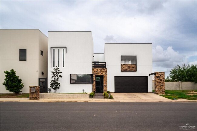 Foto del edificio - 6706 N 11th Ln