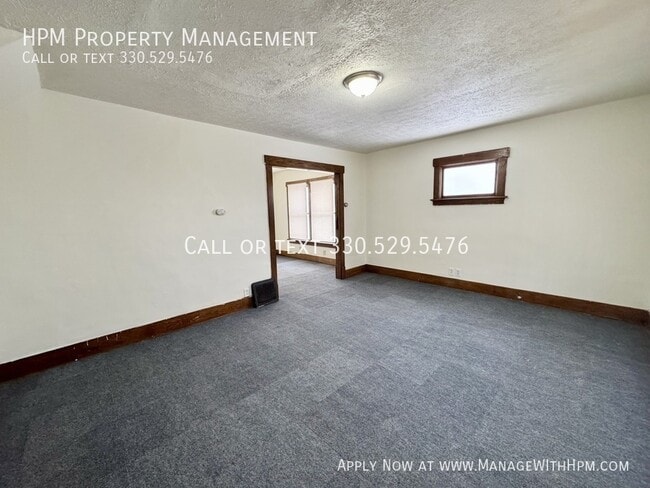 Building Photo - 1722 Harrisburg Rd NE